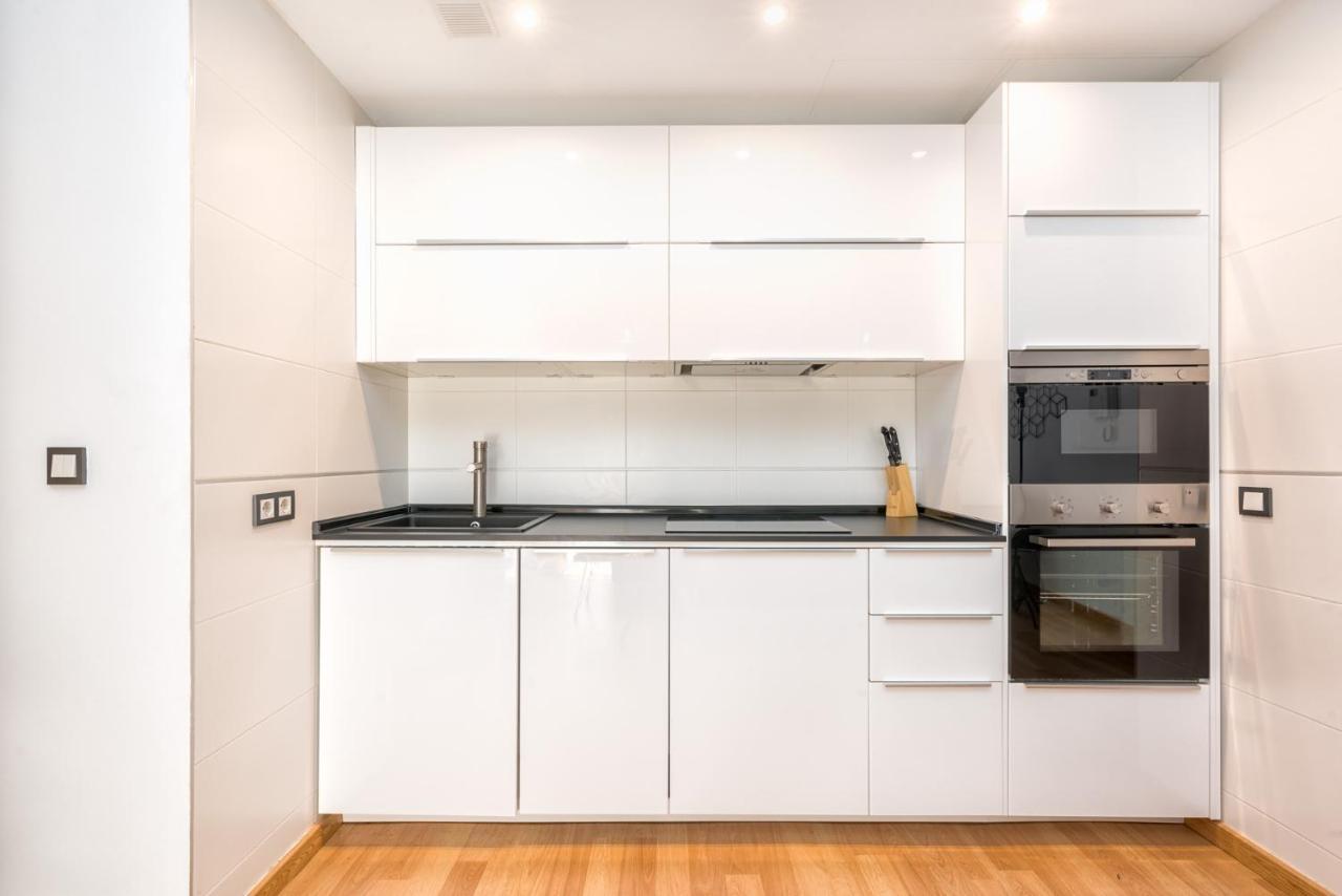 Atico Con Terraza Ac 1hab En El Centro Y Piscina Comunitaria Apartment Malaga