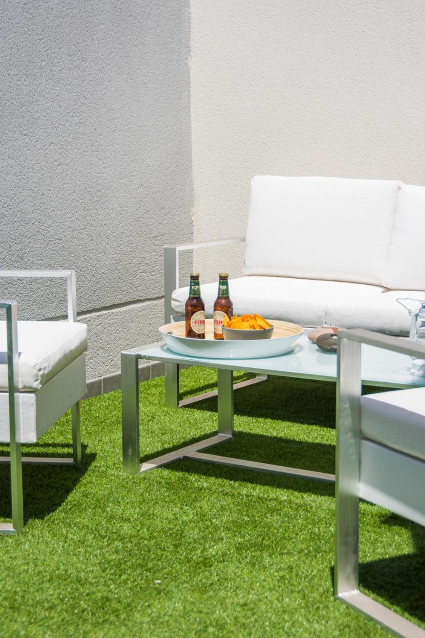 Atico Con Terraza Ac 1hab En El Centro Y Piscina Comunitaria Appartamento *